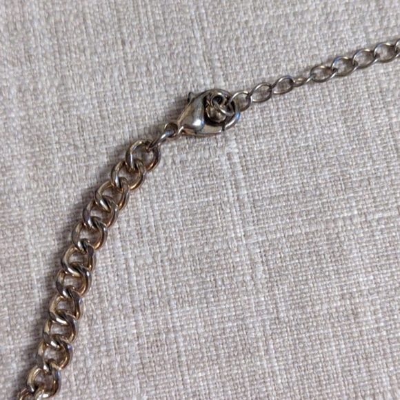 Target necklace - Picture 4 of 7